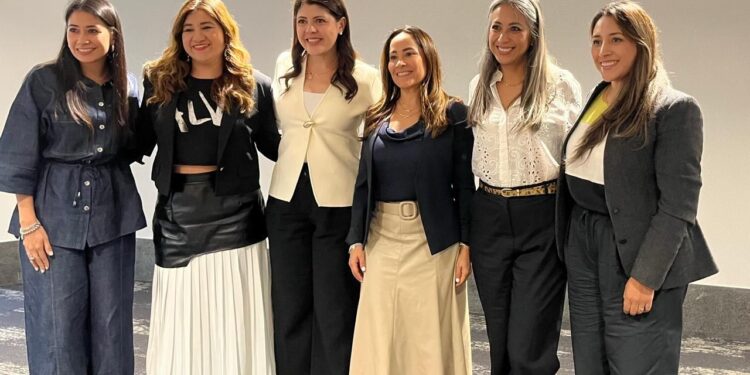 t2ó México impulsa una visión de marketing sin moldes en el Networking Hall organizado por Merca 2.0