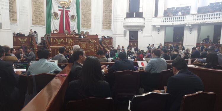 ¡Los Ojos de la Capital!