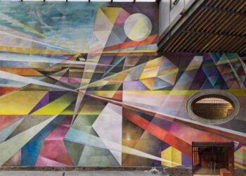 Develan mural de Arnaldo Coen por 250 años de Nacional Monte de Piedad