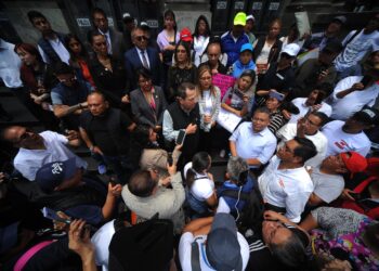 Exigen comerciantes no más jornadas de abasto 