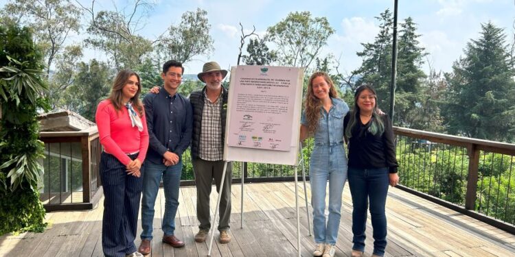 La Red de Tequios por la Restauración instala el primer centro para el trabajo comunitario