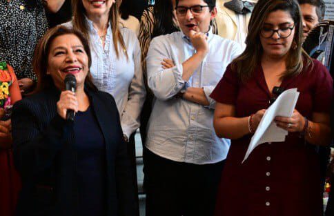 ¡Los Ojos de la Capital!