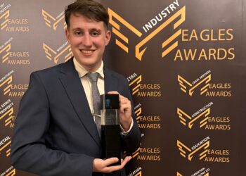 Lazza Global obtiene doble Premio Internacional por su Innovación en Inteligencia Artificial