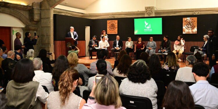 Airbnb, ausente en el debate, pero presente en el trasfondo del Bando Uno