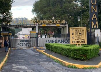 Paro se extiende a 13 escuelas por asesinato de estudiante del CCH Sur