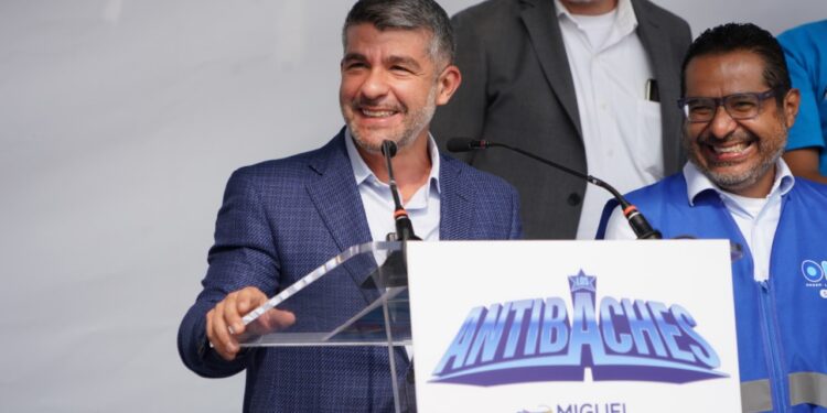 Miguel Hidalgo tapa baches pero ignora estructurales