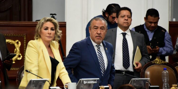 ¡Los Ojos de la Capital!