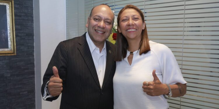 Evelyn Parra derrocha miles de pesos en desayunos de sus funcionarios