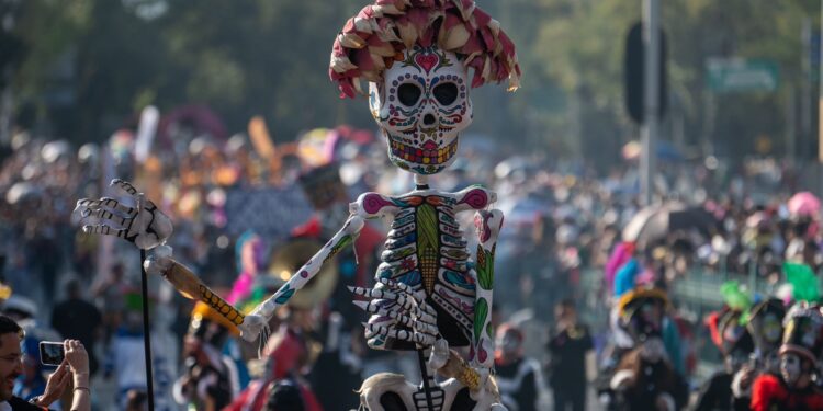 Día de Muertos dejará derrama de 10 mil mdp: CANACO CDMX