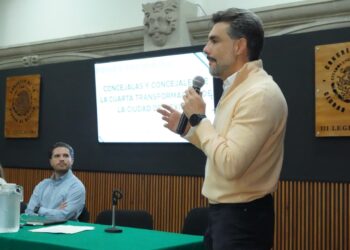 ¡Los Ojos de la Capital!