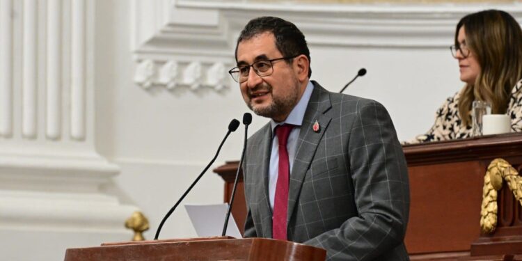 CDMX refuerza combate al despojo: 50 inmuebles restituidos y 200 más en proceso