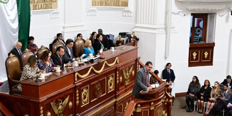 ¡Los Ojos de la Capital!