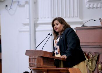 PAN exige que ingresos récord de la CDMX se reflejen en calles y servicios