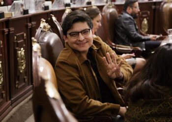 Avanza iniciativa para proteger a actores de doblaje ante la IA