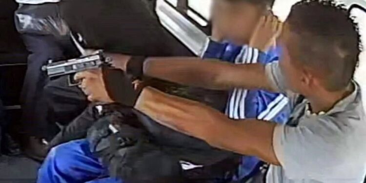 Persiste el robo en transporte público y calles de la CDMX