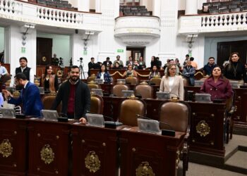 Endurecen castigos por despojo en CDMX: hasta 11 años de cárcel