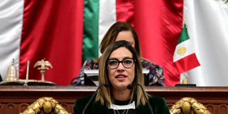 ¡Los Ojos de la Capital!