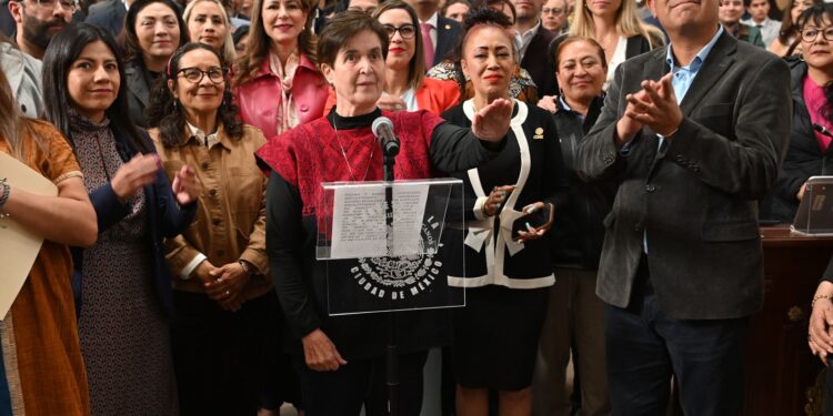 González Saravia asume presidencia de la CDHCM para el periodo 2025-2029