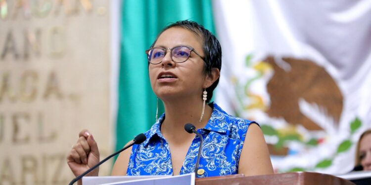 Liz Salgado acusa ‘diálogo de sordos’ y reclama atención a indignados del país