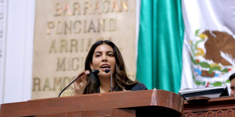 CDMX busca recuperar el espacio público ante saturación de terrazas y mobiliario urbano