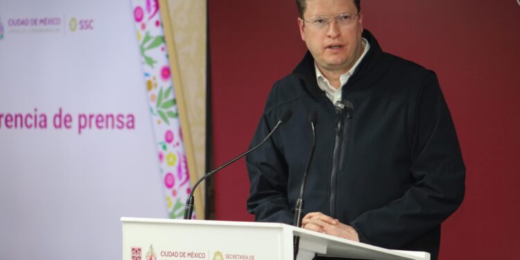 Violencia en marcha G Z deja 100 policías lesionados y 20 detenidos: SSC