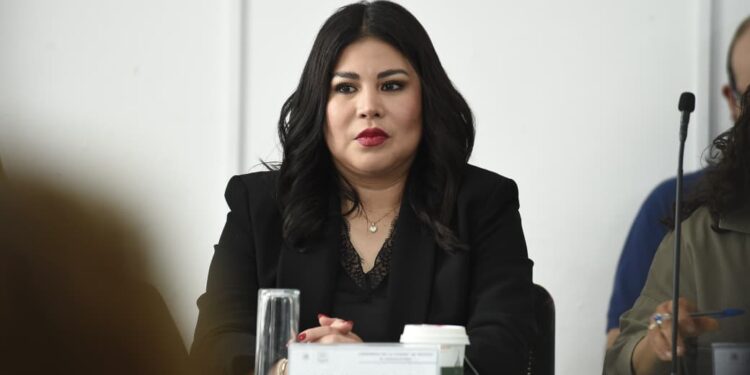 Lourdes Paz presume logros y exige más dinero en medio de rezagos en Iztacalco