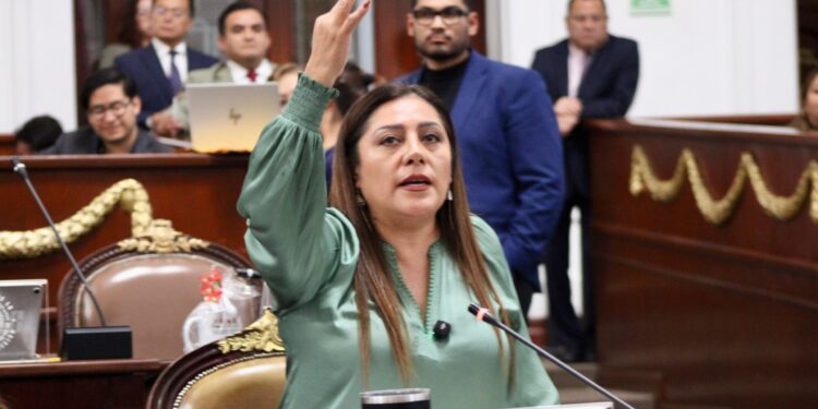 ¡Los Ojos de la Capital!