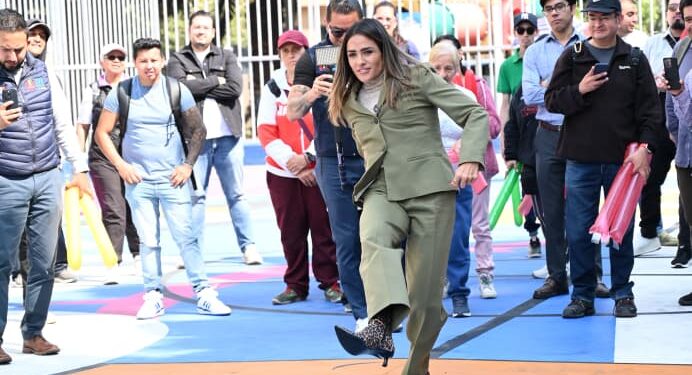 Entregan cancha rehabilitada en la colonia Juárez tras meses de deterioro