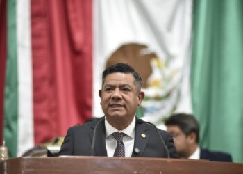 Proponen crear Tribunal Burocrático en CDMX para resolver conflictos laborales del gobierno
