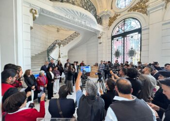 Morena blinda a responsables y monta show político