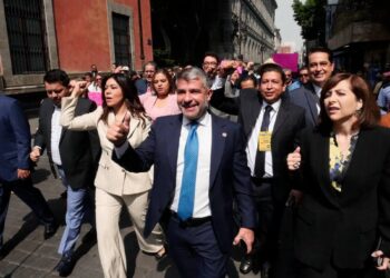 Mauricio Tabe confronta críticas y se deslinda del “cártel inmobiliario”