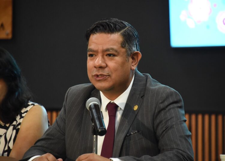 Morena apuesta por mujeres sindicalistas; Juan Rubio encabeza capacitación