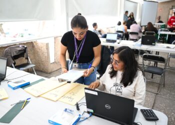 Xochimilco: revisan firmas para revocación de mandato