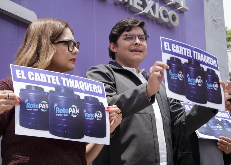Escala guerra entre Morena y PAN: acusan negocio electoral con familias pobres