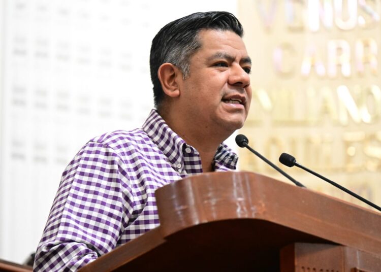 Buscan frenar jornadas laborales interminables
