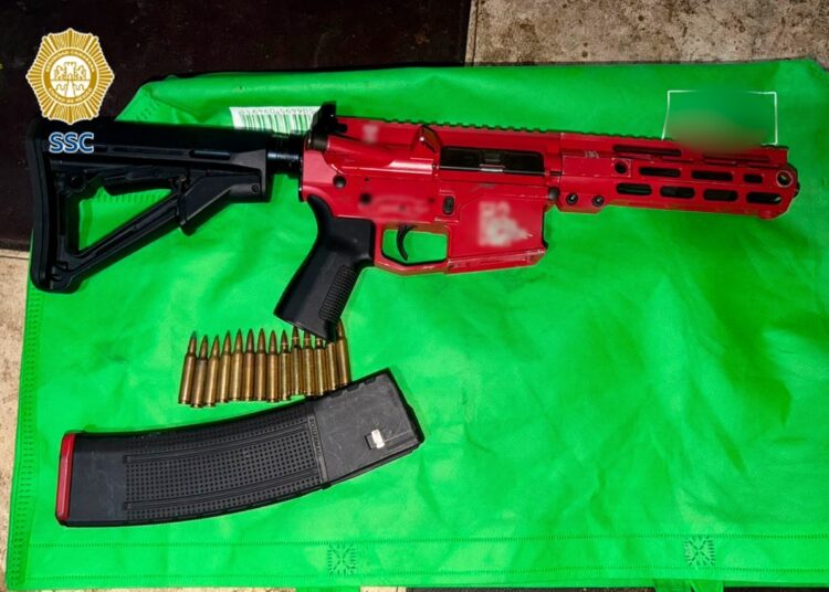 Operativo golpea presunto punto de distribución de droga en Iztapalapa