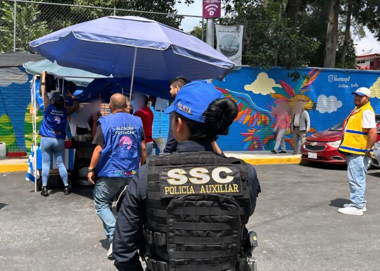 Coyoacán recupera espacio público en inmediaciones de hospital