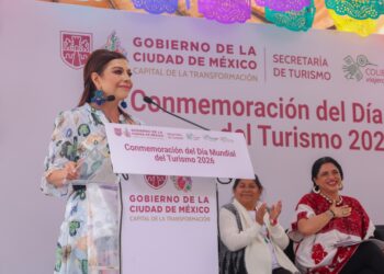 Colibrí de Plata abre las alas a 500 adultos mayores
