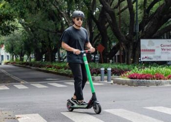 Morena cobra primero y deja para después las reglas de los scooters